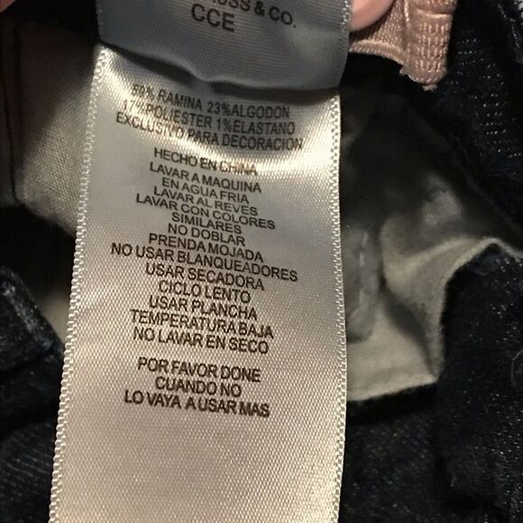 Levi’s shorts  - Picture 6 of 6